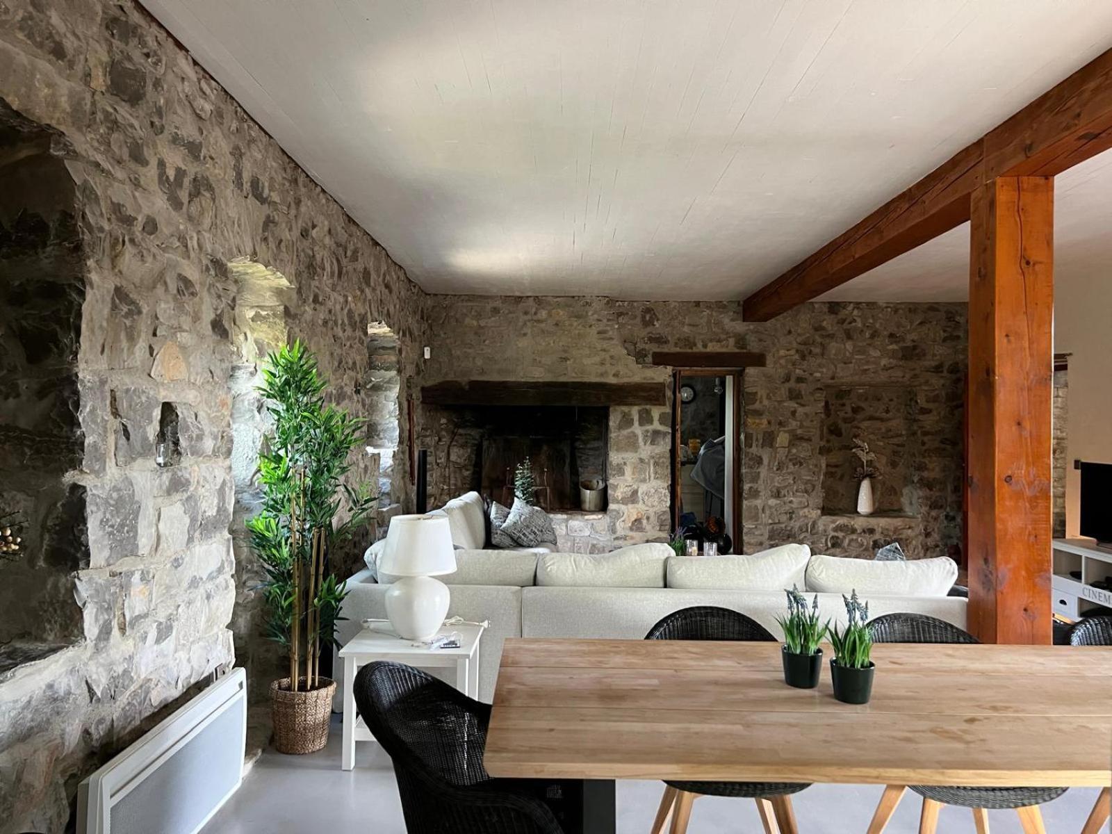 فيلا Luxurious Family House With Pool In Ardeche. لي فان المظهر الخارجي الصورة